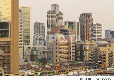 グランフロント北館9Fから見下ろす【大阪都市風景】 78735545