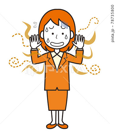 体臭が気になるスーツ姿の女性 78735800