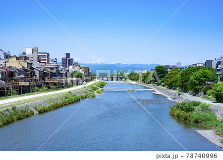 新緑の鴨川（京都） 78740996