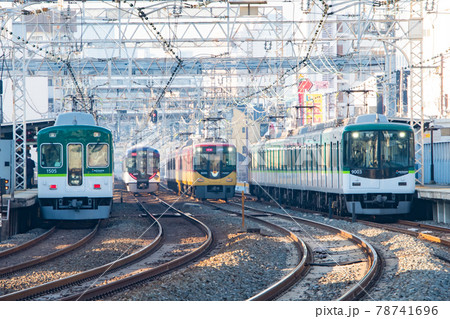京阪　複々線 78741696