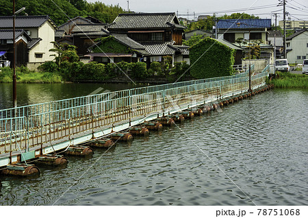 玉島港 溜川風景 ドラム缶橋 岡山県倉敷市 玉島港 溜川風景 ドラム缶橋 岡山県倉敷市 78751068