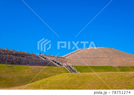 神戸の五色塚古墳 78751274