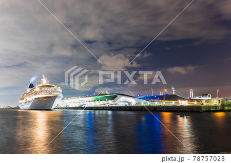 横浜　大さん橋　夜景 78757023