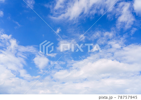 梅雨入り前の雲の多い空模様 梅雨入り前の雲の多い空模様 78757945