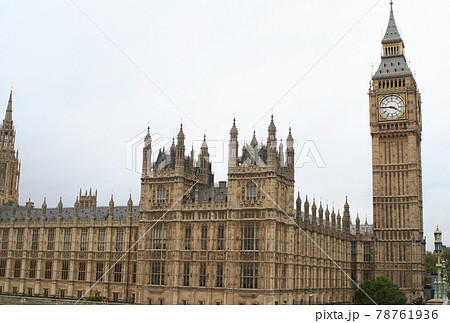 ビック ベンと国会議事堂 ロンドン イギリスの写真素材