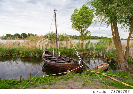 The long ship is for the Vikings. Boat Drakkar. Viking transport ship. Historical reconstruction. The long ship is for the Vikings. Boat Drakkar. Viking transport ship. Historical reconstruction. 78769797