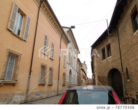 イタリア　ラヴェンナ　街並み 78770306