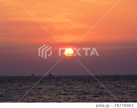 志賀島 下馬ヶ浜海水浴場の夕焼け 福岡県福岡市東区志賀島 志賀島 下馬ヶ浜海水浴場の夕焼け 福岡県福岡市東区志賀島 78776063