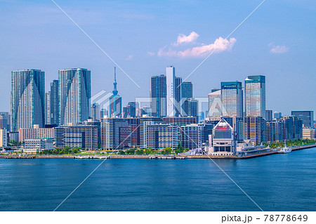 日本の東京都市景観 晴海フラッグやPM51「かとり」などを望む(画面右) 日本の東京都市景観 晴海フラッグやPM51「かとり」などを望む(画面右) 78778649