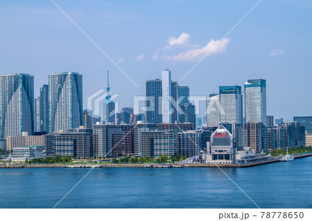 日本の東京都市景観 晴海フラッグやPM51「かとり」などを望む(画面右) 日本の東京都市景観 晴海フラッグやPM51「かとり」などを望む(画面右) 78778650