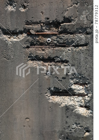 コンクリートの爆裂 鉄筋かぶり不足 コンクリートの爆裂 鉄筋かぶり不足 78779312