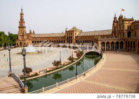 Spain, The Spanish Steps is one of the most spectacular squares in Seville. Spain, The Spanish Steps is one of the most spectacular squares in Seville. 78779736