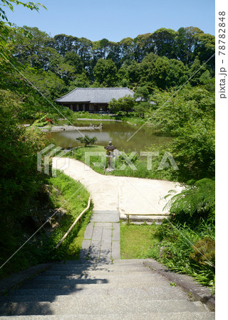 浄瑠璃寺　三重塔から本堂を望む　京都府木津川市 78782848