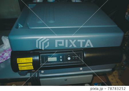 カラープリントの自家暗室 78783252