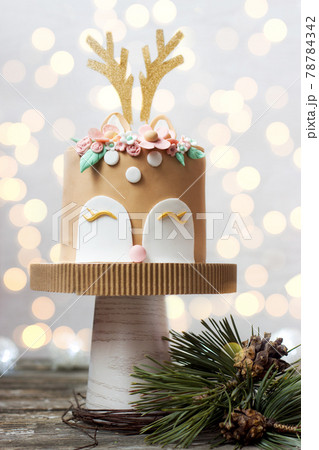 Small decorative Christmas reindeer cake; christmas food Small decorative Christmas reindeer cake; christmas food 78784342
