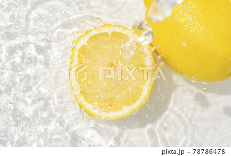 レモンと水 78786478