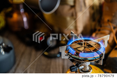 アウトドア 登山 キャンプ道具クローズアップ素材 78790479