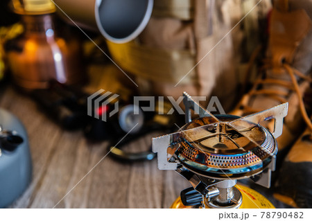 アウトドア 登山 キャンプ道具クローズアップ素材 78790482