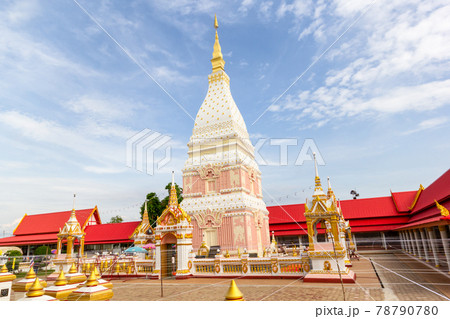 Beautiful white pagoda at Wat Phrathat Renu Nakhon, Nakhon Phanom Beautiful white pagoda at Wat Phrathat Renu Nakhon, Nakhon Phanom 78790780