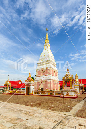 Beautiful white pagoda at Wat Phrathat Renu Nakhon, Nakhon Phanom 78790789