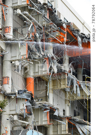 ビルの解体工事 ビルの解体工事 78792064
