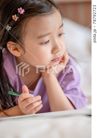 子供 鉛筆 ベッド 78792723
