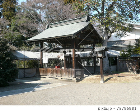 栃木県小山市宮本町にあり、徳川家康も崇拝し、朱神輿を奉納した須賀神社 78796981