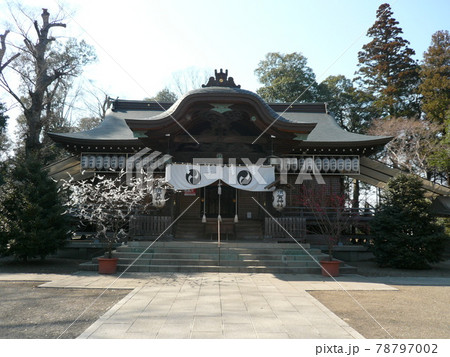 栃木県小山市宮本町にあり、徳川家康も崇拝し、朱神輿を奉納した須賀神社 栃木県小山市宮本町にあり、徳川家康も崇拝し、朱神輿を奉納した須賀神社 78797002