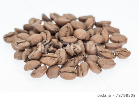 焙煎したコーヒー豆の拡大写真 焙煎したコーヒー豆の拡大写真 78798508