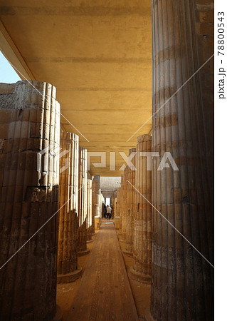 サッカラ遺跡群の列柱廊(Pyramid of Djoser in Saqqara) 78800543