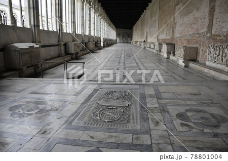 イタリア、ピサ、ピサの斜塔、カンポサント(納骨堂) イタリア、ピサ、ピサの斜塔、カンポサント(納骨堂) 78801004