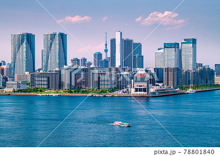 日本の東京都市景観　晴海フラッグや水上バス、PM51「かとり」（画面右）など＝2021年6月18日 78801840