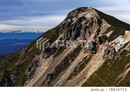 八ヶ岳連峰・西天狗岳と槍・穂高連峰 78810753