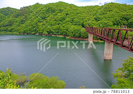 五十里湖　湯西川温泉駅周辺の景色　会津鬼怒川線橋梁　　日光市　　　　　 78811013
