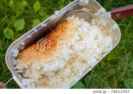 メスティンでご飯を炊く メスティンでご飯を炊く 78812497