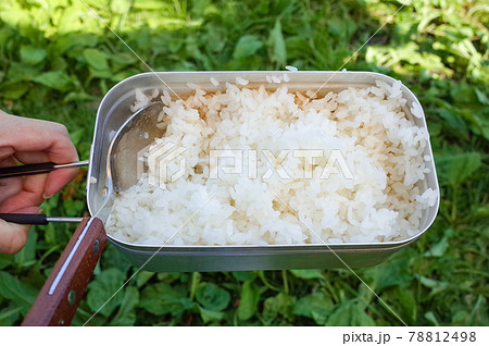 メスティンでご飯を炊く メスティンでご飯を炊く 78812498