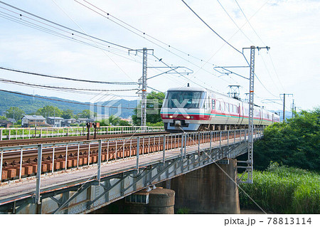 出雲市へと向かうパノラマグリーン車の特急やくも号（矢部川B橋梁にて）3　岡山県岡山市北区 78813114