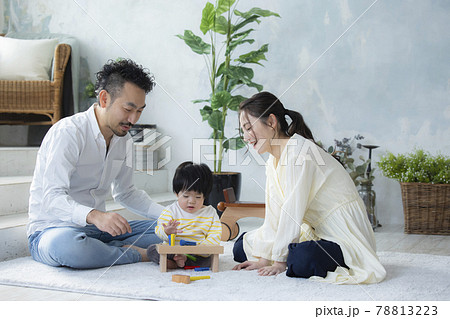 リビングの家族 リビングの家族 78813223