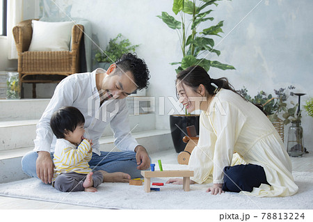 リビングの家族 リビングの家族 78813224