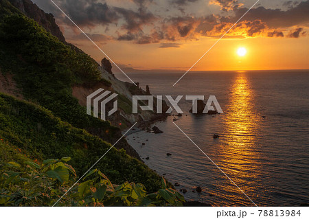 祝津パノラマ展望台の夕日 78813984