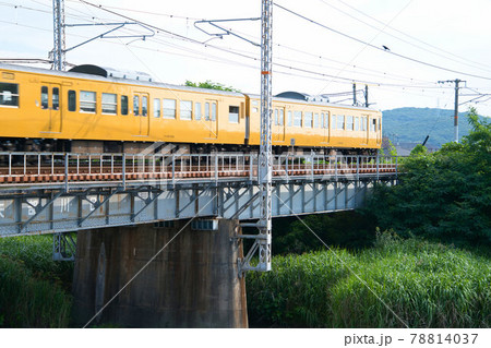 山陽本線足守川鉄橋を走る黄色い国鉄115系岡山駅行き普通電車2 岡山県岡山市北区 山陽本線足守川鉄橋を走る黄色い国鉄115系岡山駅行き普通電車2 岡山県岡山市北区 78814037