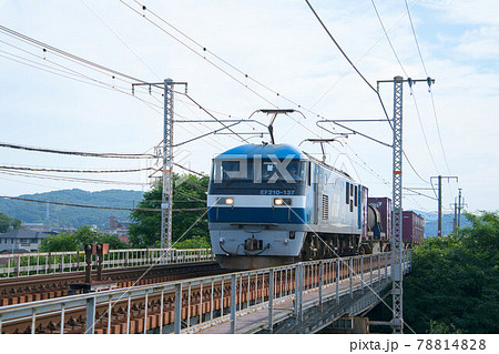 山陽本線足守川鉄橋を広島方面へ走る貨物列車2　岡山県岡山市北区 78814828