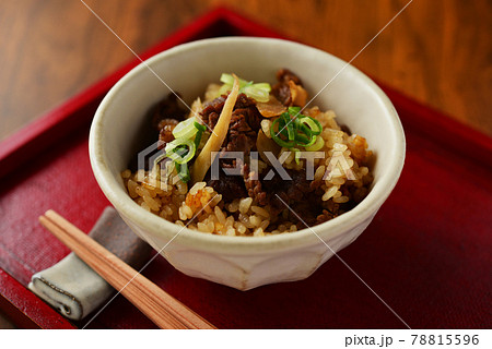 牛肉と牛蒡の炊き込みご飯 78815596