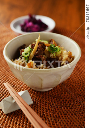 牛肉と牛蒡の炊き込みご飯 78815667