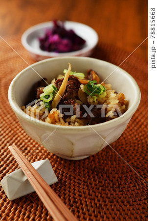 牛肉と牛蒡の炊き込みご飯 78815668