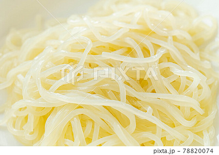 茹でた冷麺の麺 盛岡冷麺 茹でた冷麺の麺 盛岡冷麺 78820074