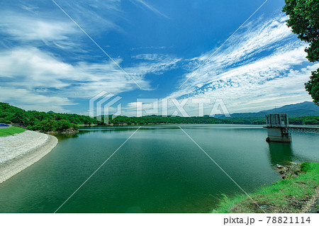 日本一のため池　満濃池　空海ゆかりの命の水 78821114