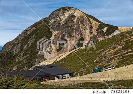 八ヶ岳連峰・西天狗岳と根石山荘 78821193