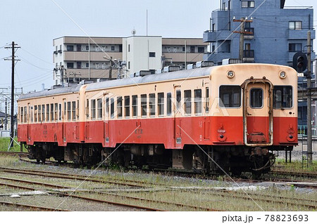 車両基地に停車する小湊鐵道キハ200形 車両基地に停車する小湊鐵道キハ200形 78823693