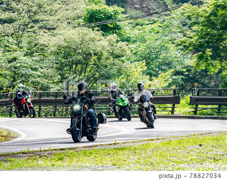 奥多摩のバイクツーリング　ワインディングロード 78827034